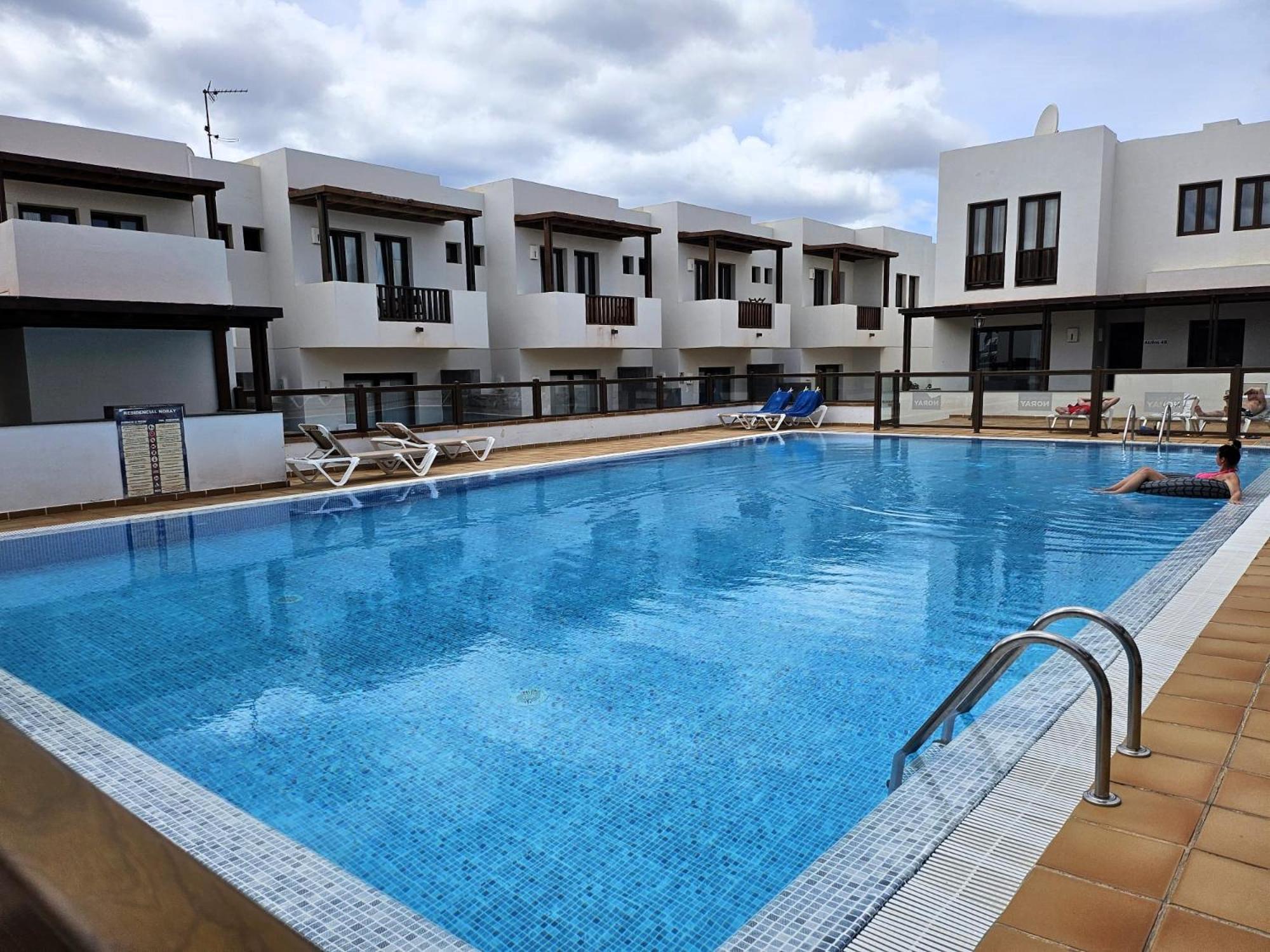 卡列罗港Duplex Noray Vista A La Piscina公寓 外观 照片