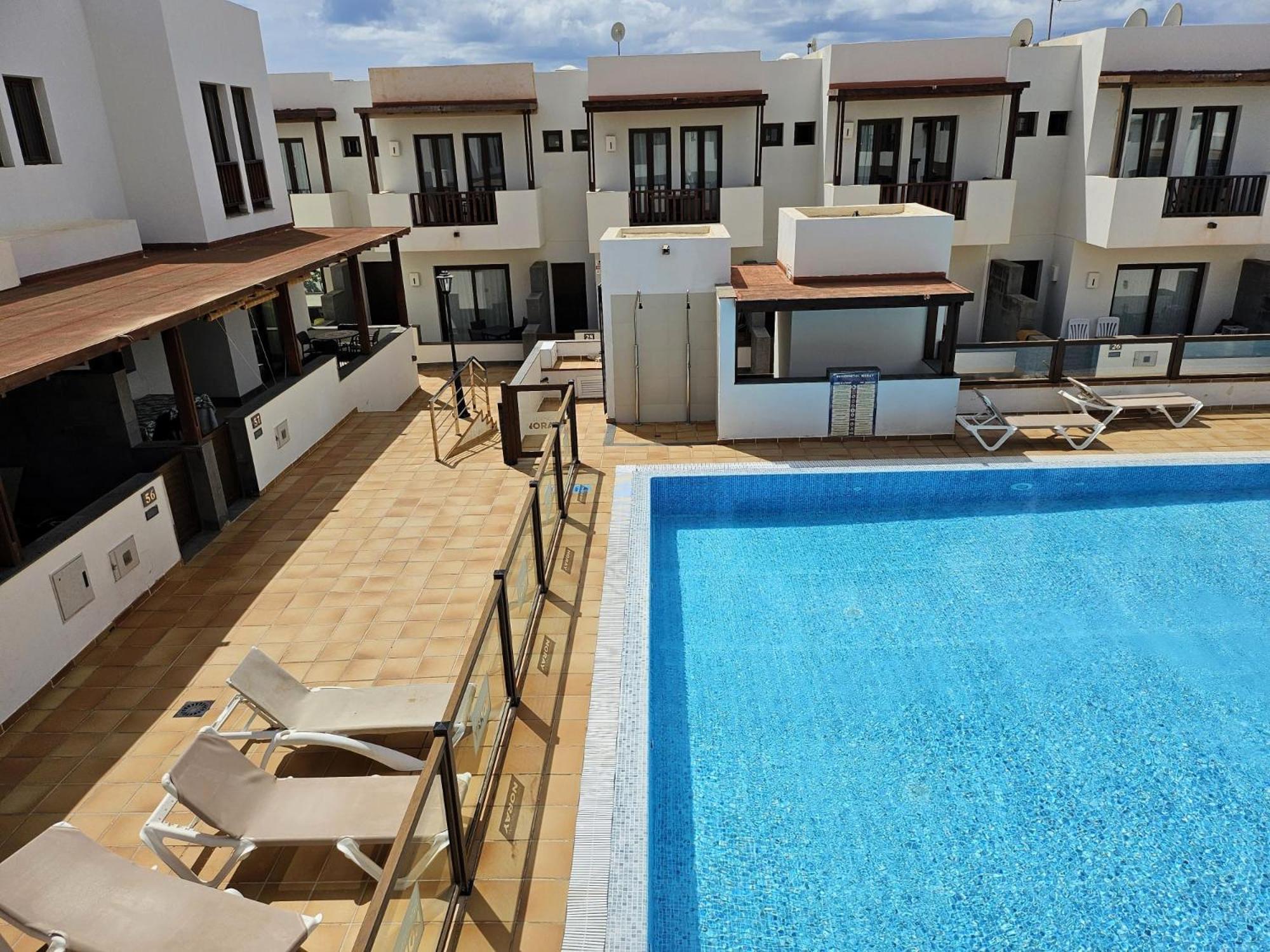 卡列罗港Duplex Noray Vista A La Piscina公寓 外观 照片
